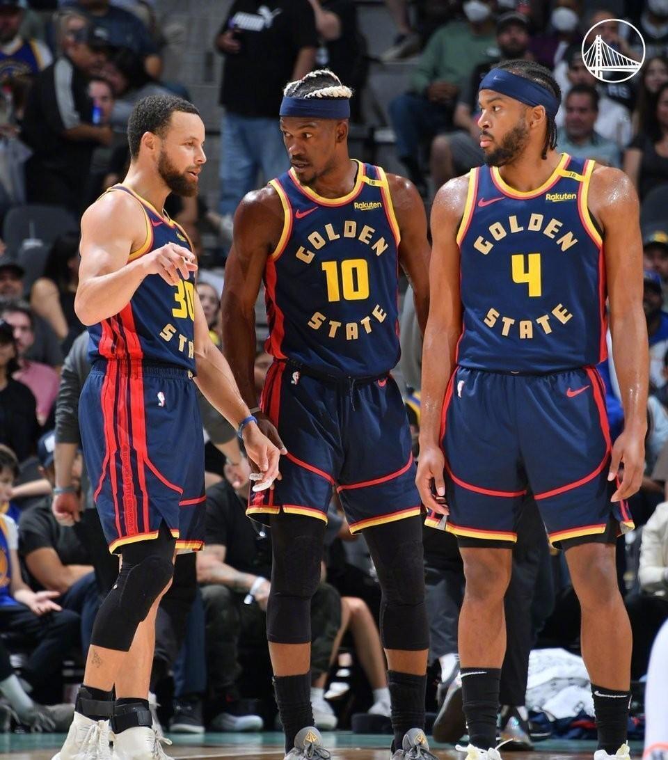 巴特勒巅峰对决，Ning与60激战法国队分钟，惊险取胜胜负难料！的简单介绍